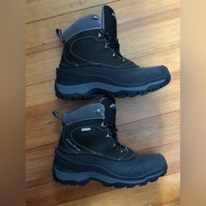 Eddie Bauer Winter Snow Boots. Size 8M.